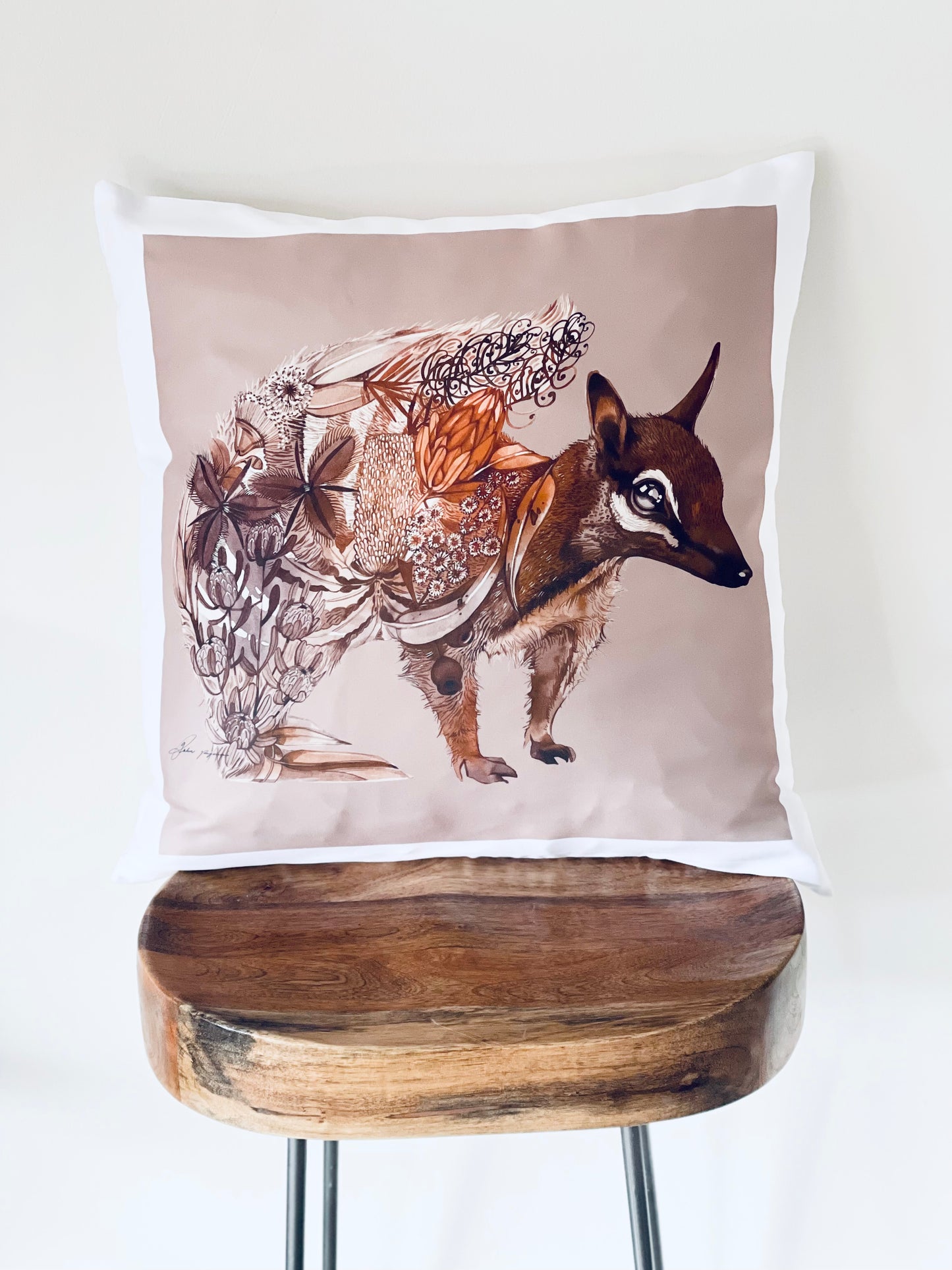 Numbat cushion cover