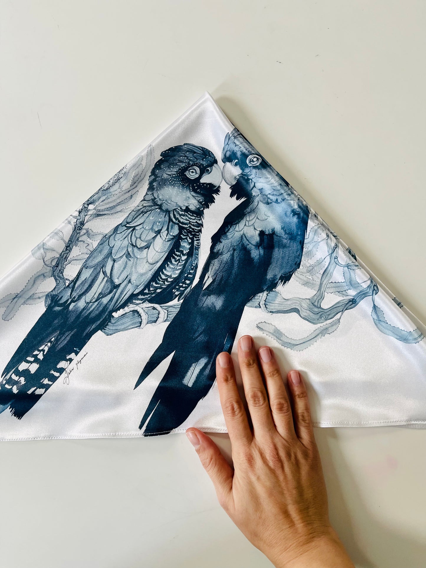 Mandart Black cockatoos bandana