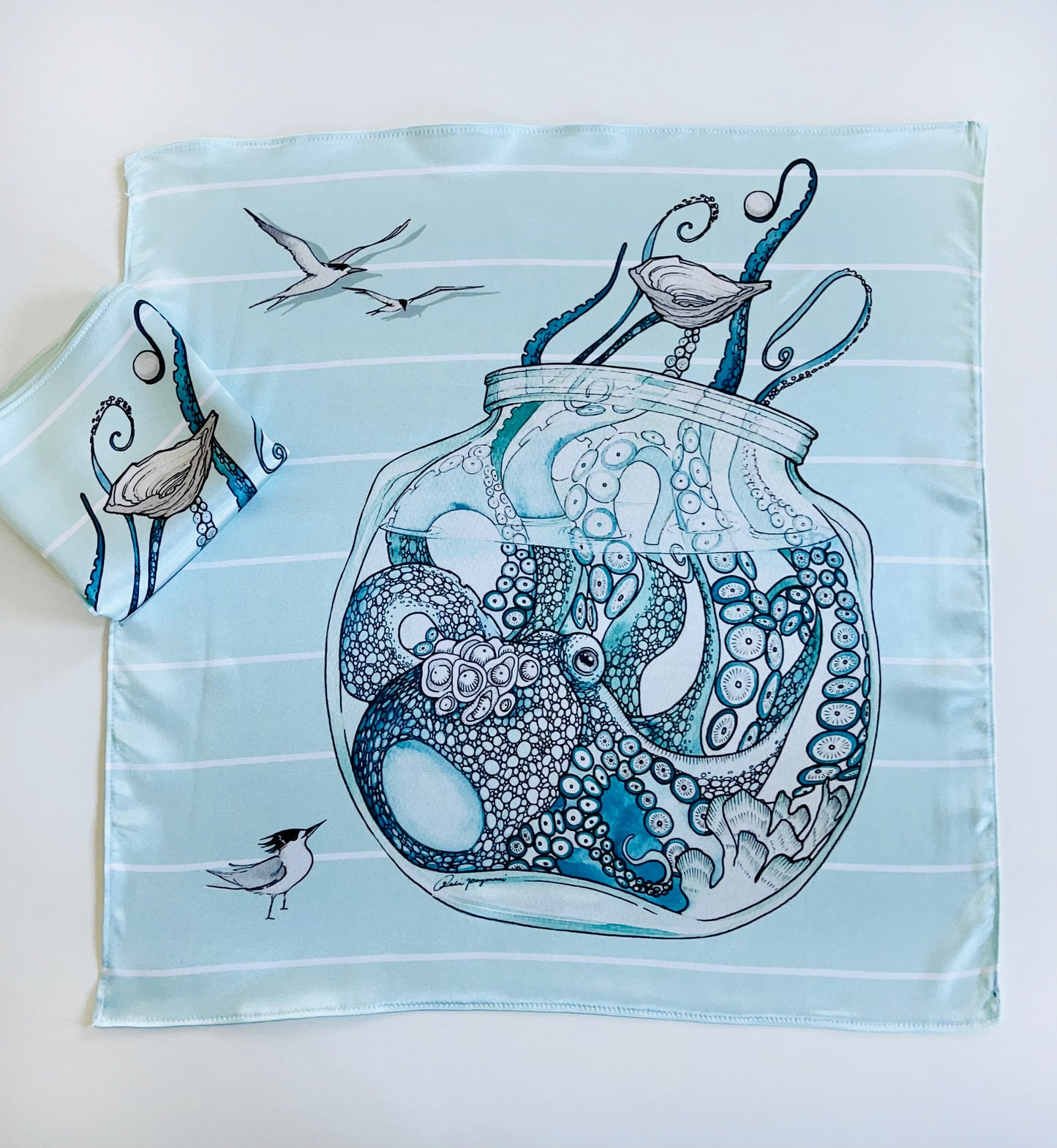 Mandart small pearl the octopus bandana