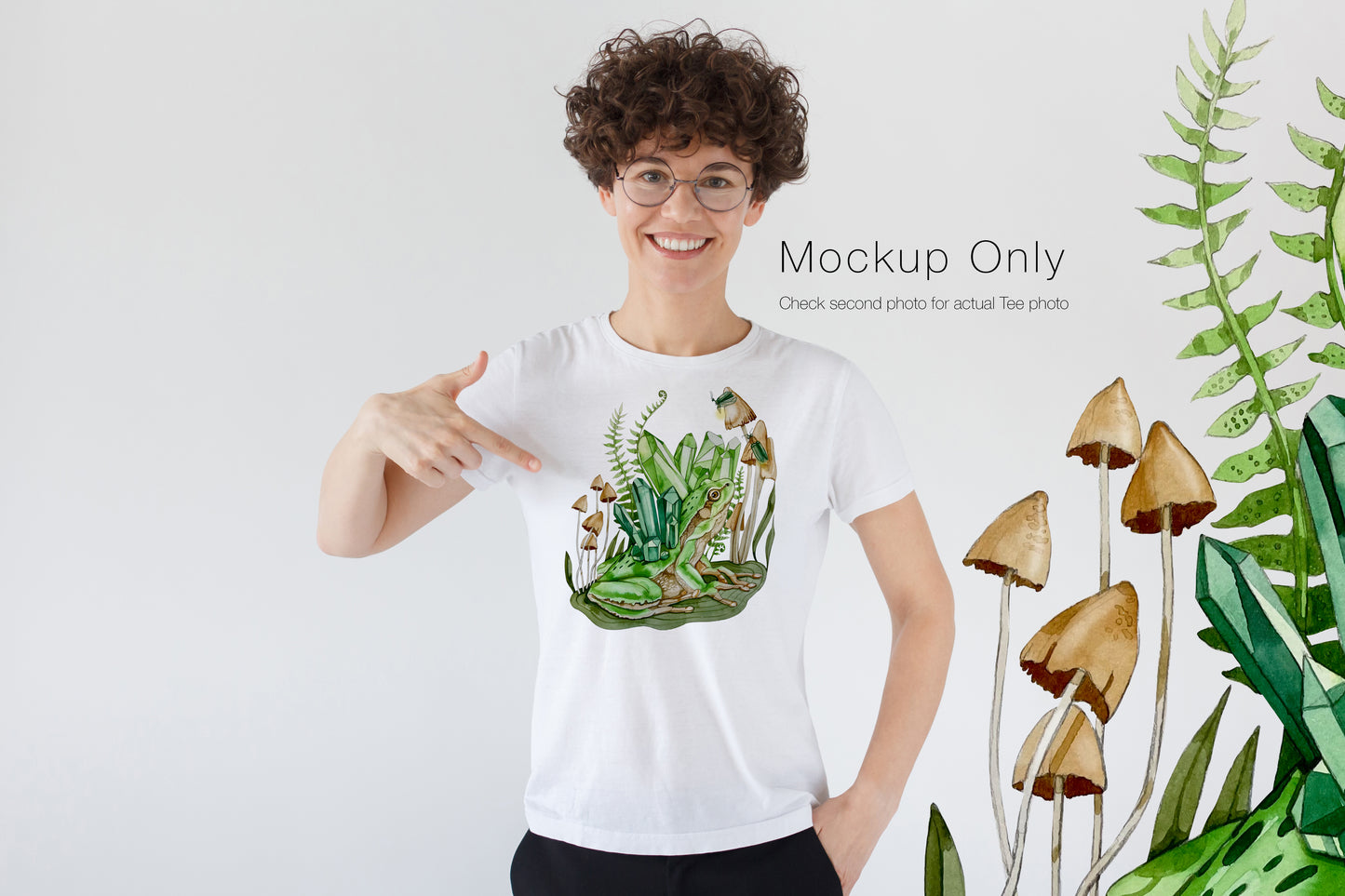 Green frog unisex T-shirt
