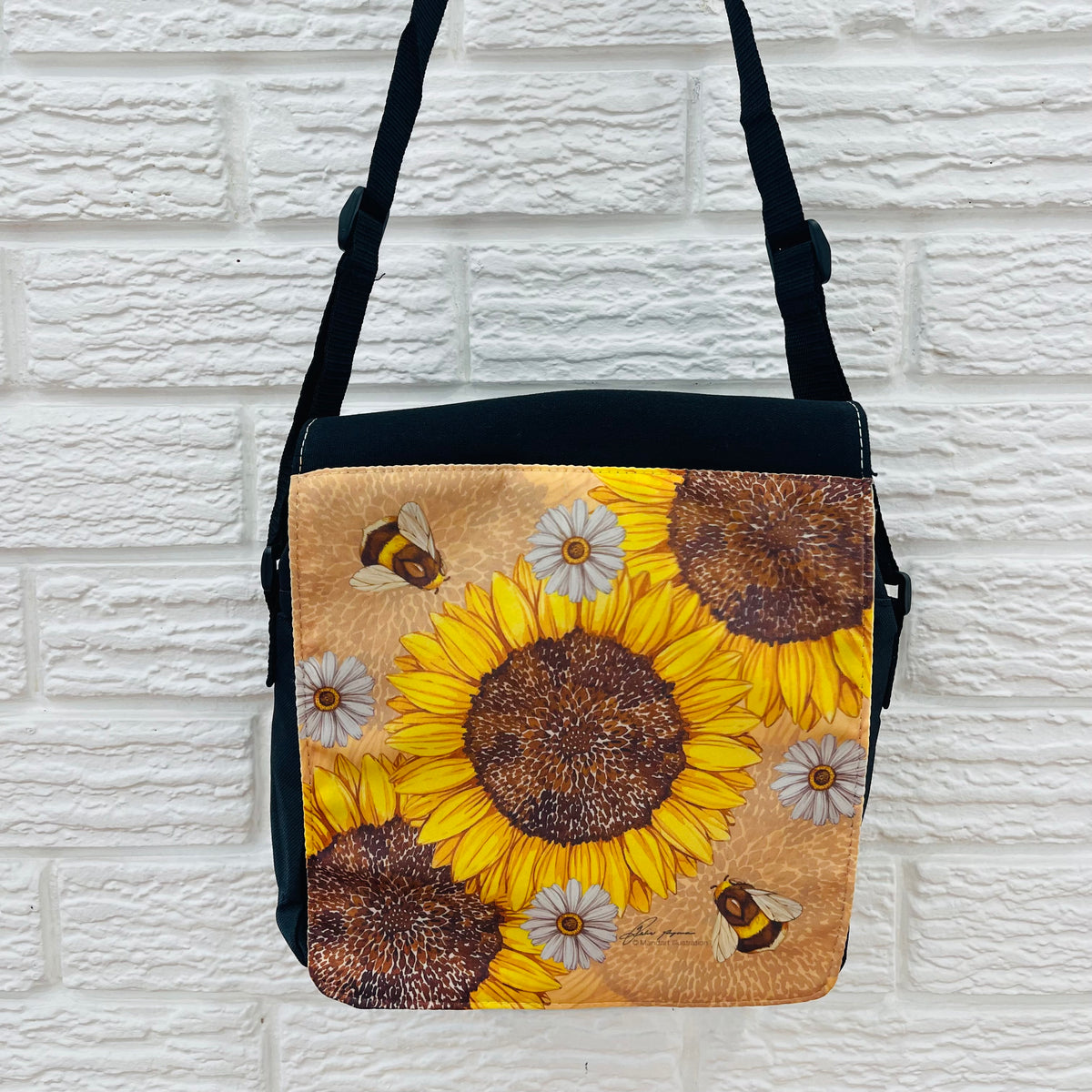 Mandart shoulder bags