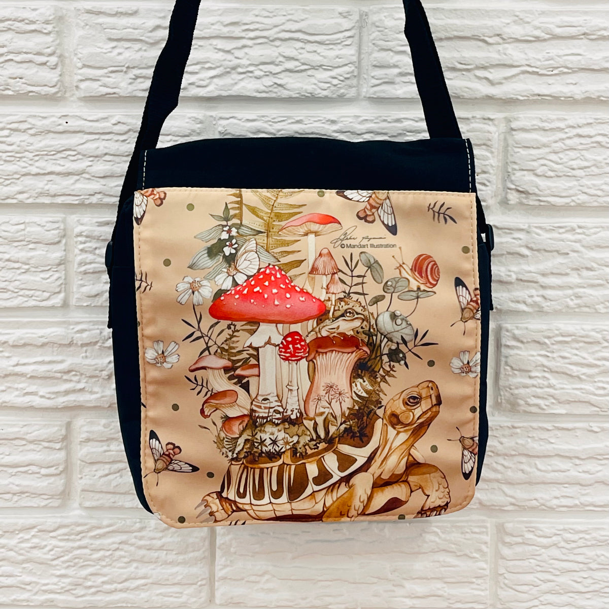 Mandart shoulder bags
