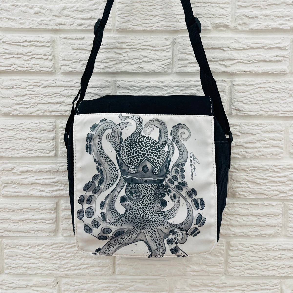 Mandart shoulder bags