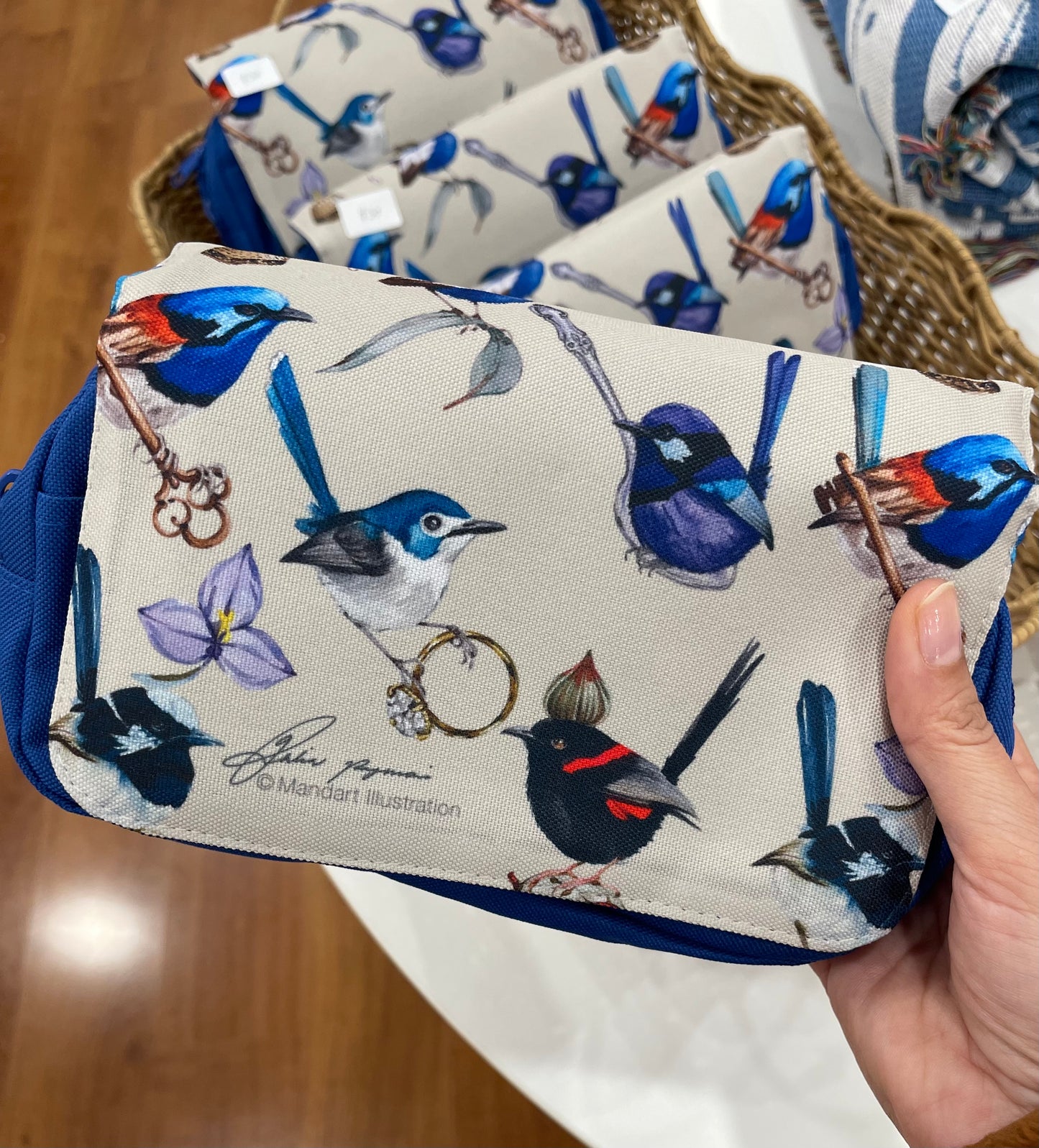 Mandart make up bags