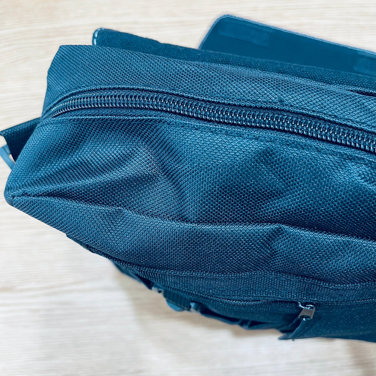 Mandart shoulder bags